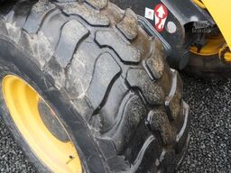 KOMATSU WA 70 Radlader Gabel Schaufel Zentralschmieranla