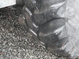 KOMATSU WA 70 Radlader Gabel Schaufel Zentralschmieranla