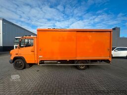 MERCEDES-BENZ 816 D VARIO Koffer *Ahk*
