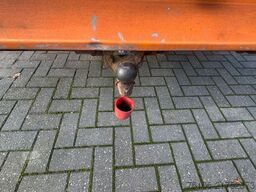 MERCEDES-BENZ 816 D VARIO Koffer *Ahk*