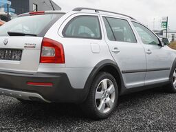 SKODA Octavia Combi Scout 4X4