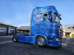 SCANIA S500 4x2EB Mega Lowliner