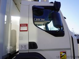 Renault D19 Wide 4x2 E6 / Lamberet 22 EPAL refri