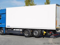 Mercedes-Benz Actros 2548 E6 / GIGA / Cab Lounge chair