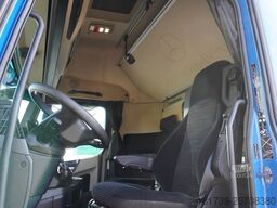 Mercedes-Benz Actros 2548 E6 / GIGA / Cab Lounge chair