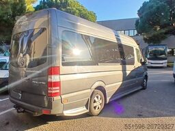 Mercedes-Benz Sprinter 319