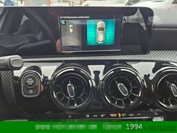 MERCEDES-BENZ A 200 Automatik Navigation Komfort-Fahrwerk
