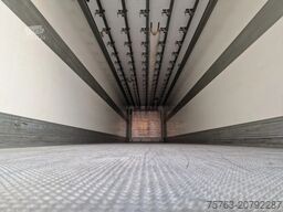 Schmitz Cargobull SCB*S3B - Frigo Schmitz - Hooks/Rohrbahnen/Vlee...