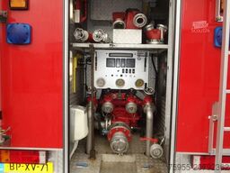 Mercedes-Benz 1325 godiva pump bomberos