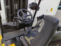 Hyundai 32B-9