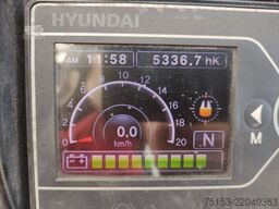Hyundai 32B-9