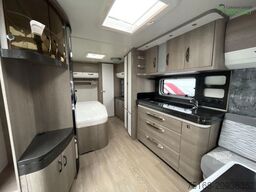 HOBBY Prestige 560 WFU 2000 kg Achse