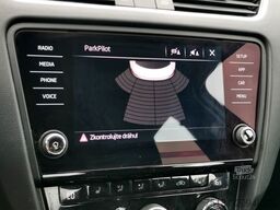 SKODA Octavia 1.6TDI/85KW STYLE / FULL LED