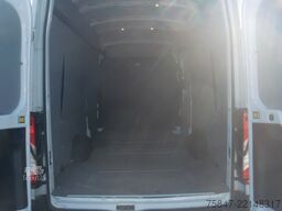 Ford Transit Trend 350 L4H3 Parktronic