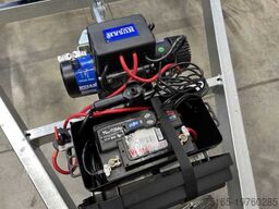Blyss KTT V2L mit Mulde Kabeltrommelanhänger