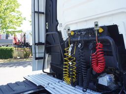 MAN TGX 18.420 tractor unit / 190 tho. km