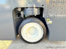 Combilift C3000CB GAS TRIPLEX 4900 FREE-LIFT