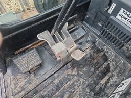 Yanmar VIO 57-6A with 3 excavator buckets