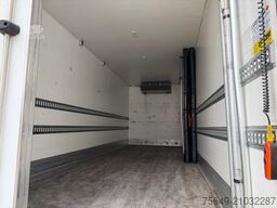Mercedes-Benz Actros 1832 L 4x2 Actros 1832 L 4x2, Kühlkoffer, 2x Trennwand, Carrier, LBW BÄR