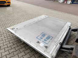 Mercedes-Benz Actros 1832 L 4x2 Actros 1832 L 4x2, Kühlkoffer, 2x Trennwand, Carrier, LBW BÄR