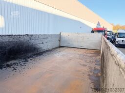 Mercedes-Benz Arocs 3351 AK 6x6 Arocs 3351 AK 6x6, Retarder, Grounder, Motorabtrieb, pneum. Heckklappenöffnung