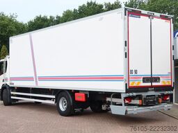 Scania P320 Koel/Vries Bakwagen + DHollandia 2000kg