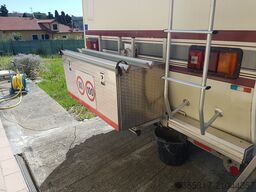 Coachmen  Ford Leprechaun 24