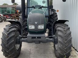Valtra A 93