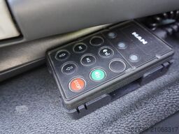 MAN TGS 26.360 Flatbed / Fassi F175 7.7 T /