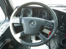 Mercedes-Benz Actros 2542 / NEW tow truck / steered 3r