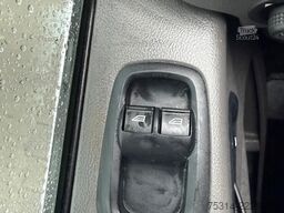 ford Transit Klima/ Assistent/ 3 Sitze/ Tempo./ Radio