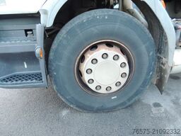 RENAULT 270dci Lander Plateau + Kran Hiab 140