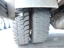 RENAULT 270dci Lander Plateau + Kran Hiab 140