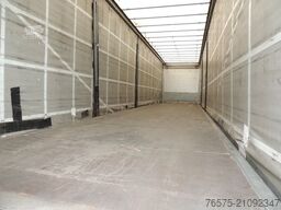 SCHMITZ CARGOBULL Tautliner (4x)