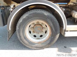 RENAULT 220dci Tankwagen (blatt)