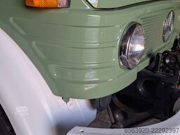 Mercedes-Benz Unimog U403