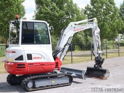 Takeuchi TB235-2 | TREE CUTTER | GRAB | TILT + 5 ATTACHM...