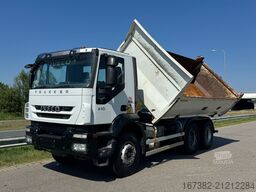 Iveco Trakker 410 6x4 Kipper