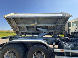 Iveco Trakker 410 6x4 Kipper