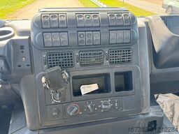 Iveco Trakker 410 6x4 Kipper