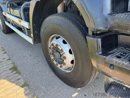 Iveco Trakker 410 6x4 Kipper