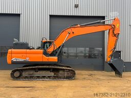 Doosan DX225LC-7
