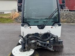 Aebi MFH2500 sweeper