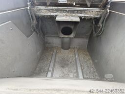 Boschung s3 street sweeper