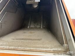 Boschung s3 street sweeper