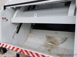 VW Constellation 17.250 BB CH Garbage Collector Tr...