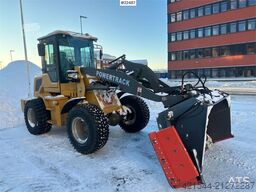 Powertrack L45 wheel loader w/ Flapwing bucket, bucket and pa