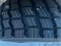 Powertrack L45 wheel loader w/ Flapwing bucket, bucket and pa