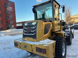 Powertrack L45 wheel loader w/ Flapwing bucket, bucket and pa