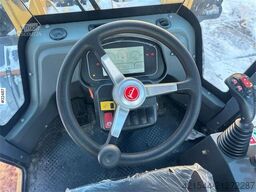 Powertrack L45 wheel loader w/ Flapwing bucket, bucket and pa